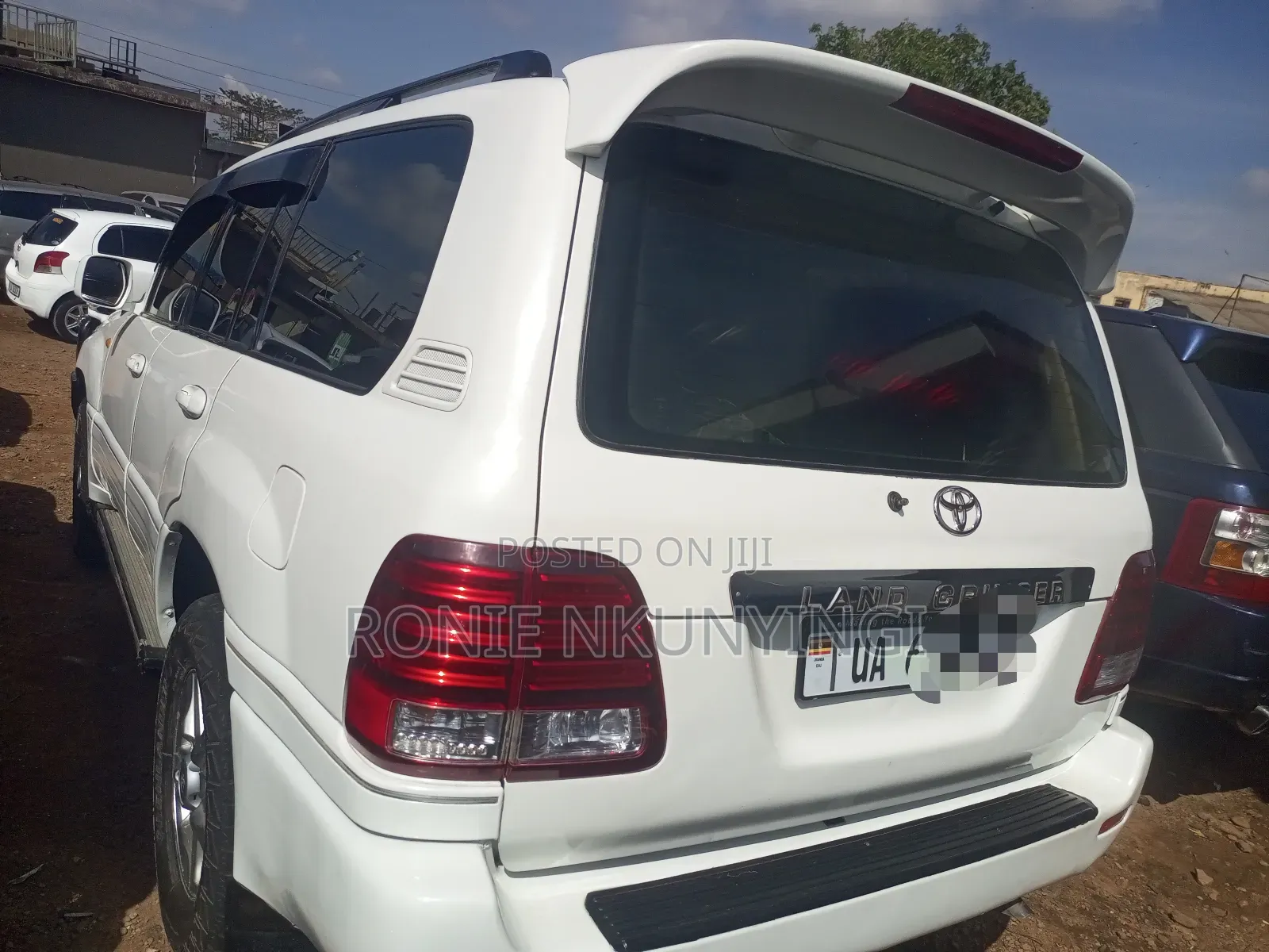 Toyota Land Cruiser 2004 White