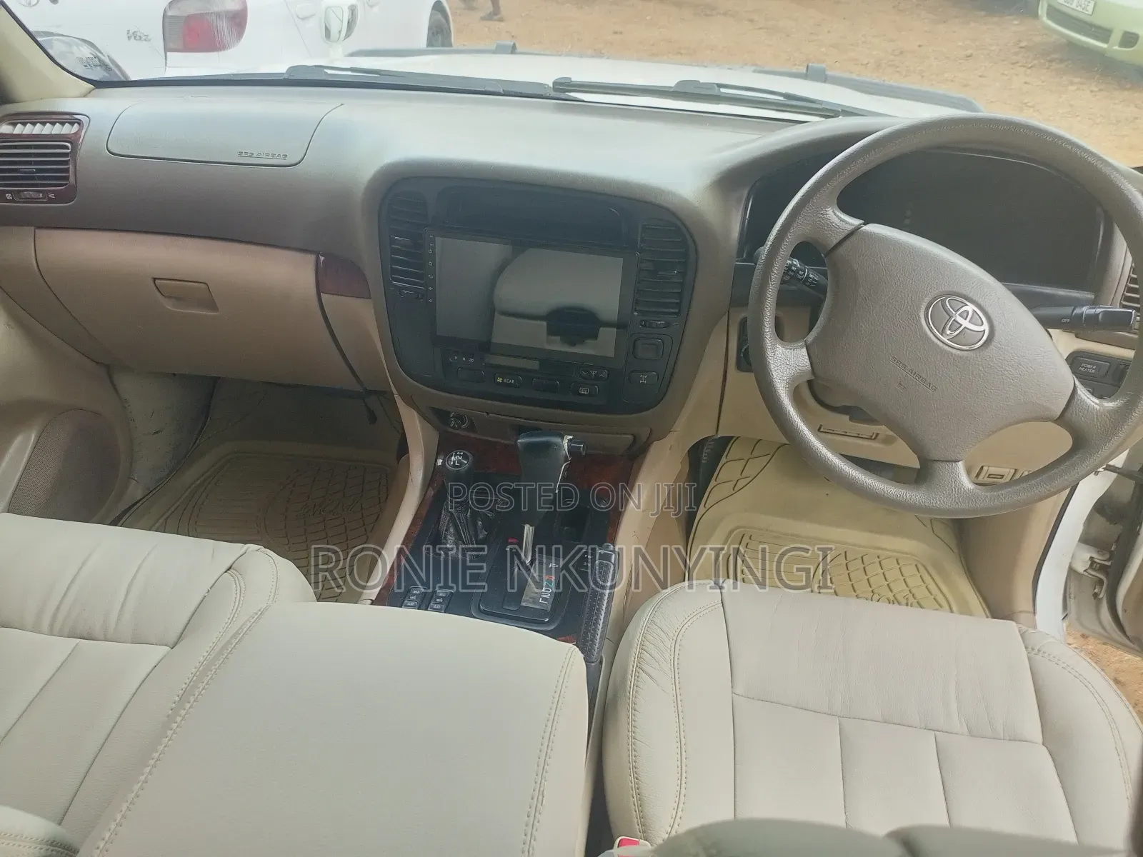 Toyota Land Cruiser 2004 White