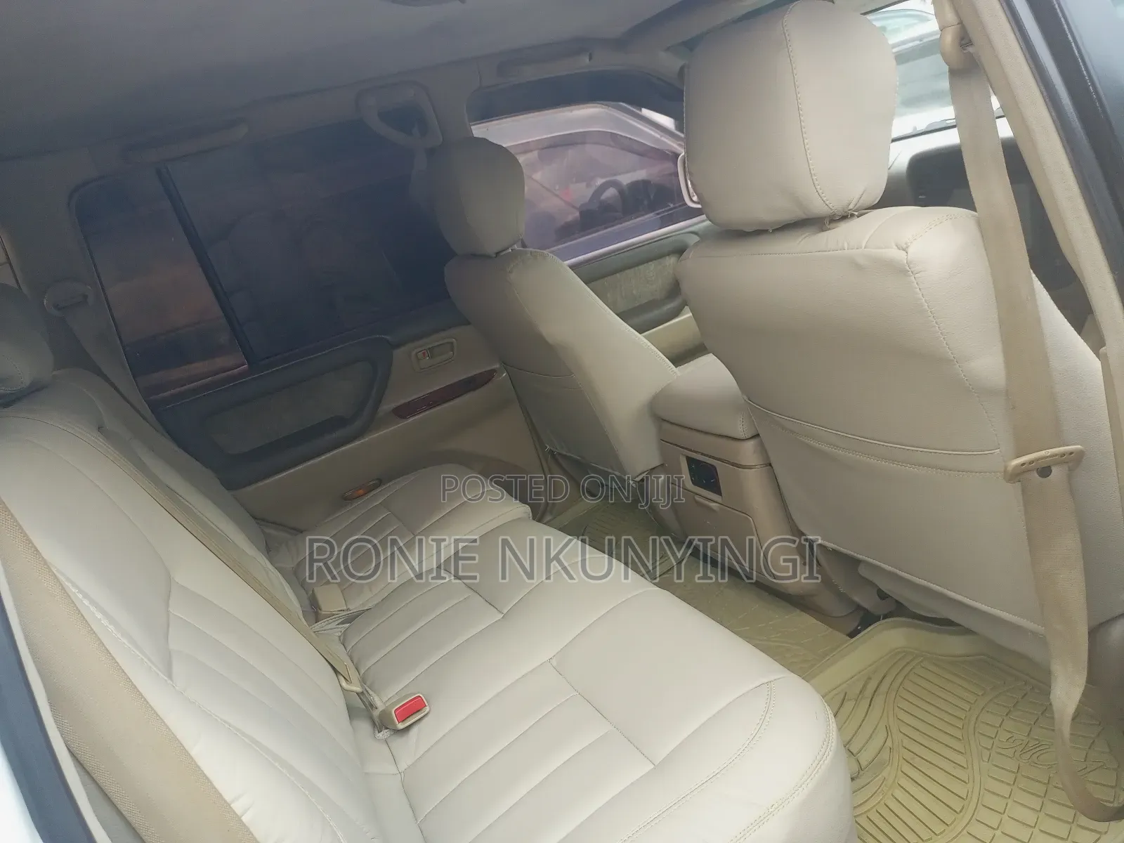 Toyota Land Cruiser 2004 White