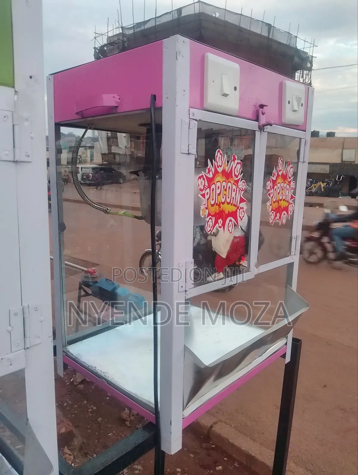 Pollo Popcorn Machine