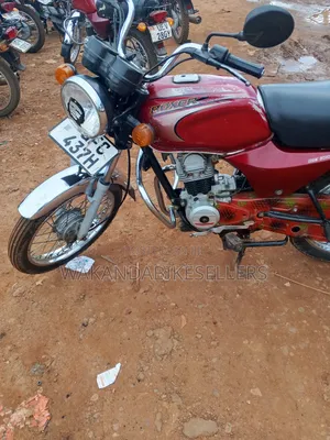 Bajaj Boxer 2022 Red