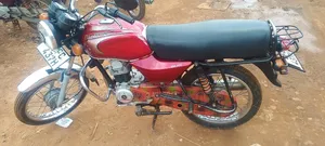 Bajaj Boxer 100 2022 Red