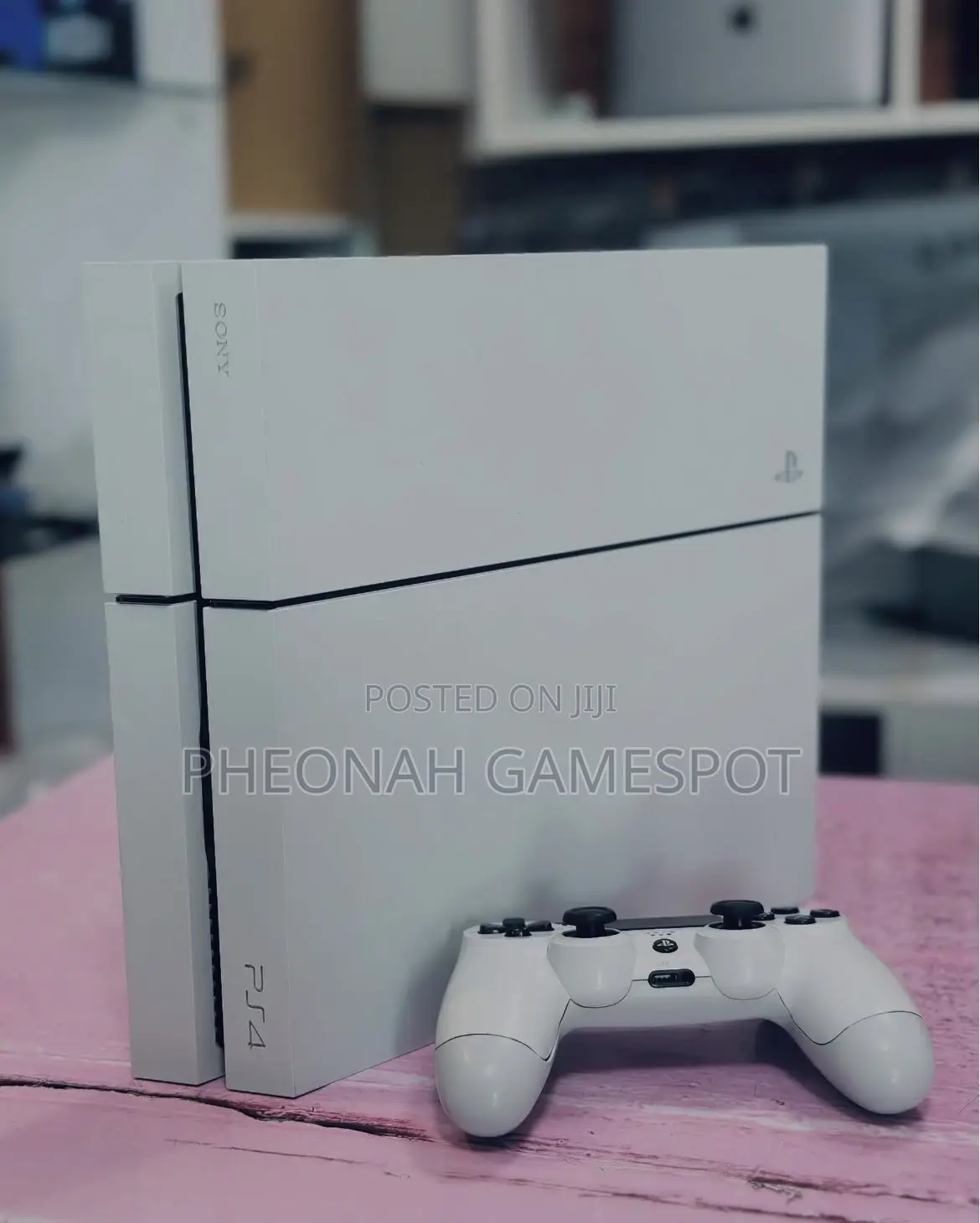 Nice Quality Ps4 and 2 Controllers + 18 Games and All Extra