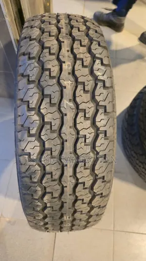 275/7016 Dunlop Grand Trek Tg28m2 Brand New Tyres