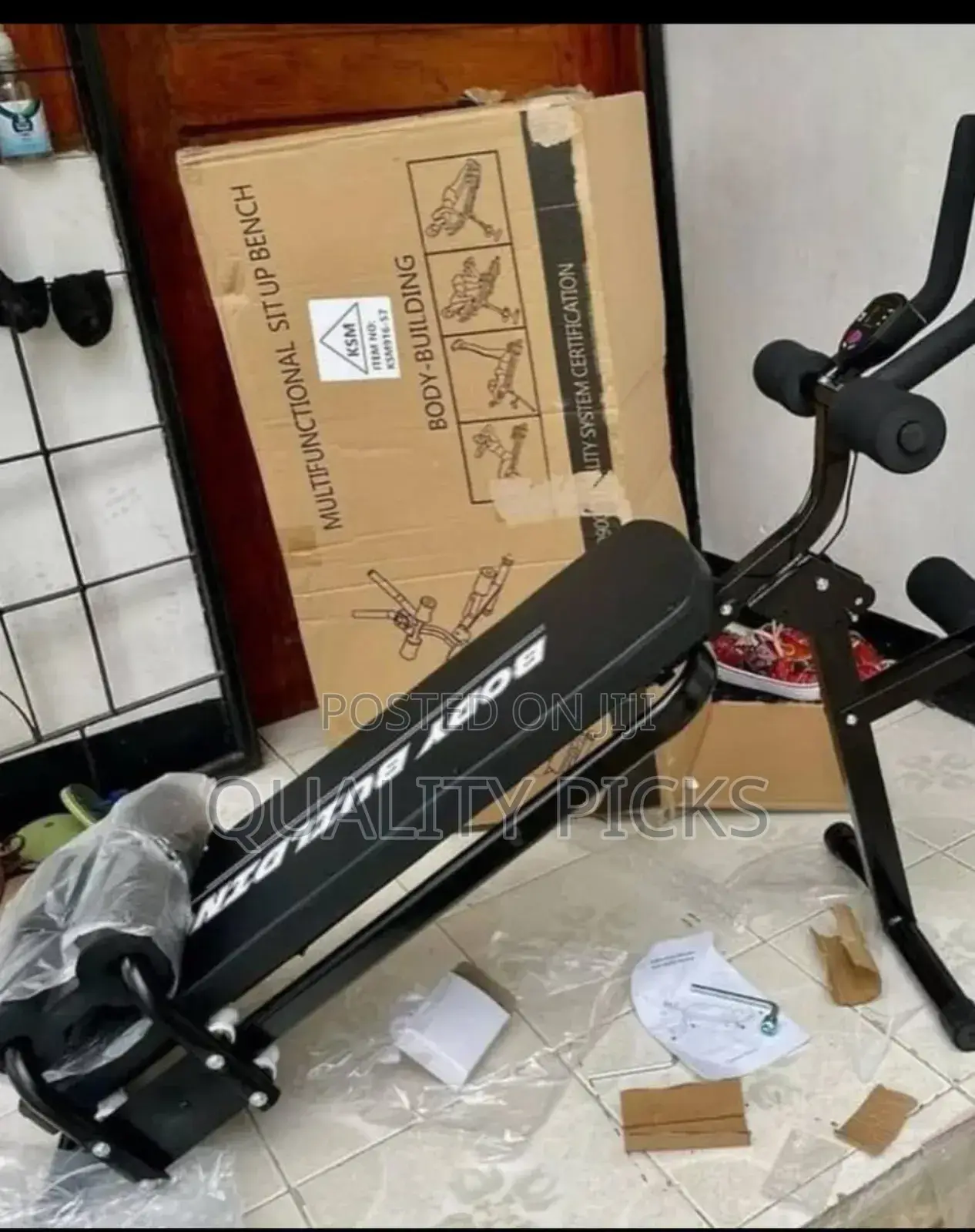 Foldable Sit Up Bench Fitness Training Excercise Bench.