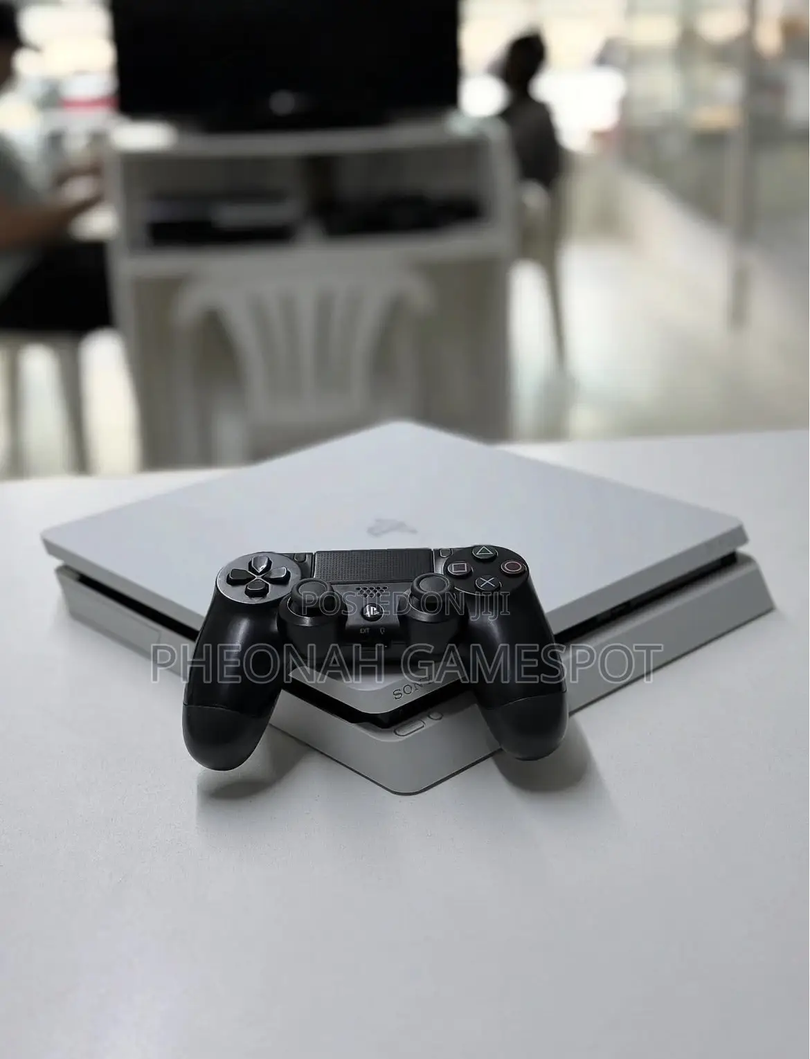Ps4 Console Slim Complete — 2 Pads and 24 Games and All Accessories