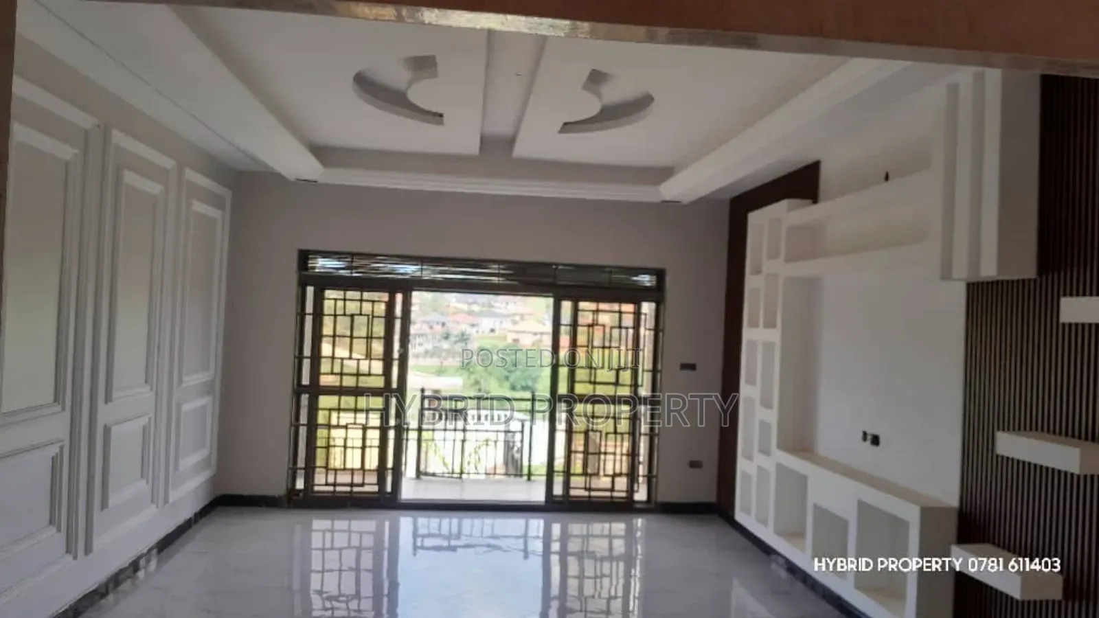 3bdrm House in Nansana Along Hoima for sale