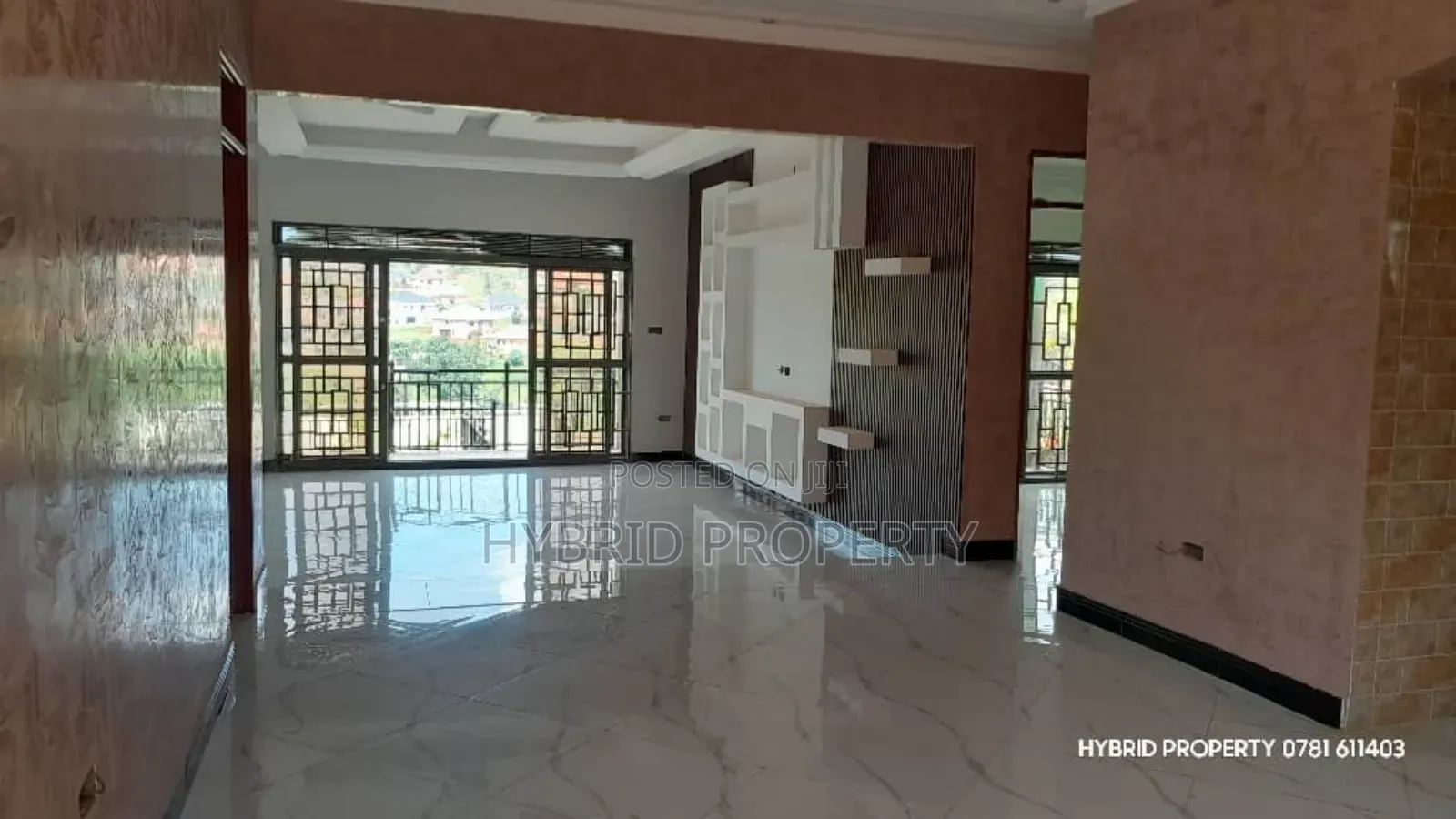 3bdrm House in Nansana Along Hoima for sale