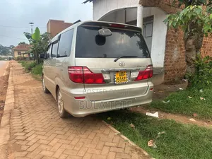 Toyota Alphard 2.4 Petrol AWD 2005 Gold