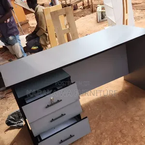 Brown Luxurious/ Office Table and /Office Desk /Available Good Prices/