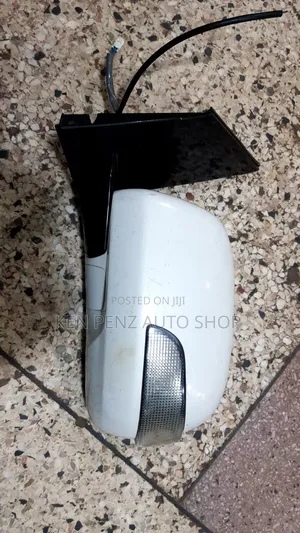 Harrier Kawundo Sidemirrors ( With Indicator)