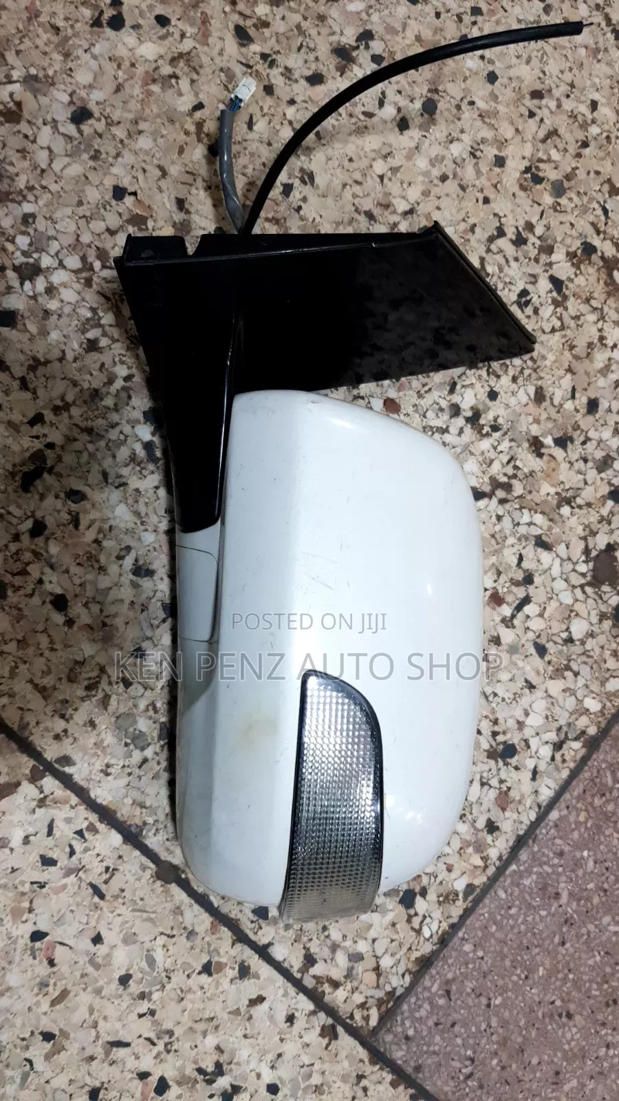 Harrier Kawundo Sidemirrors ( With Indicator)
