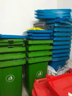 240lmulti-Color Plastic Waste Bins With Lids Description: