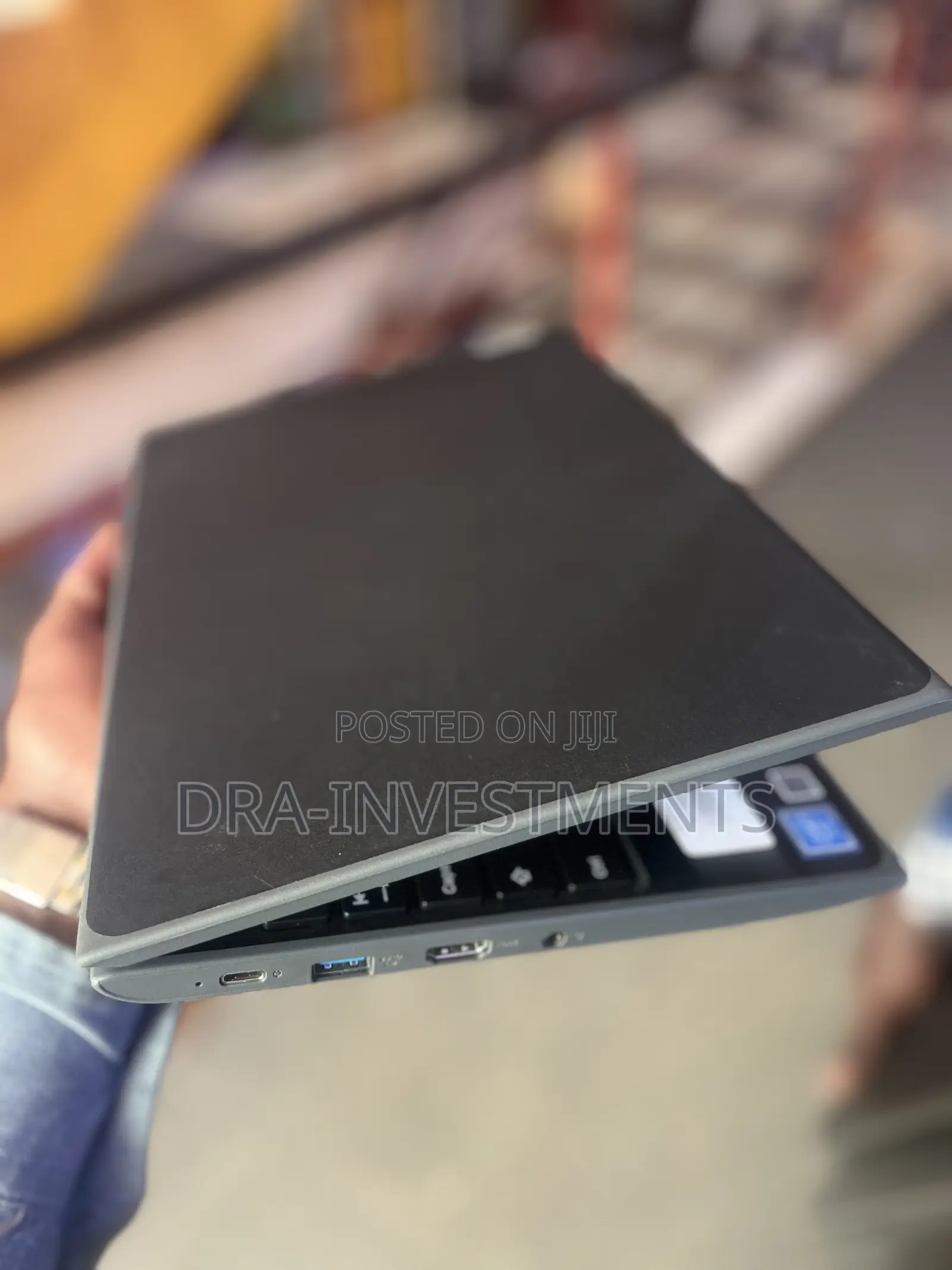 New Laptop Lenovo 300e 4GB Intel eMMC 72GB