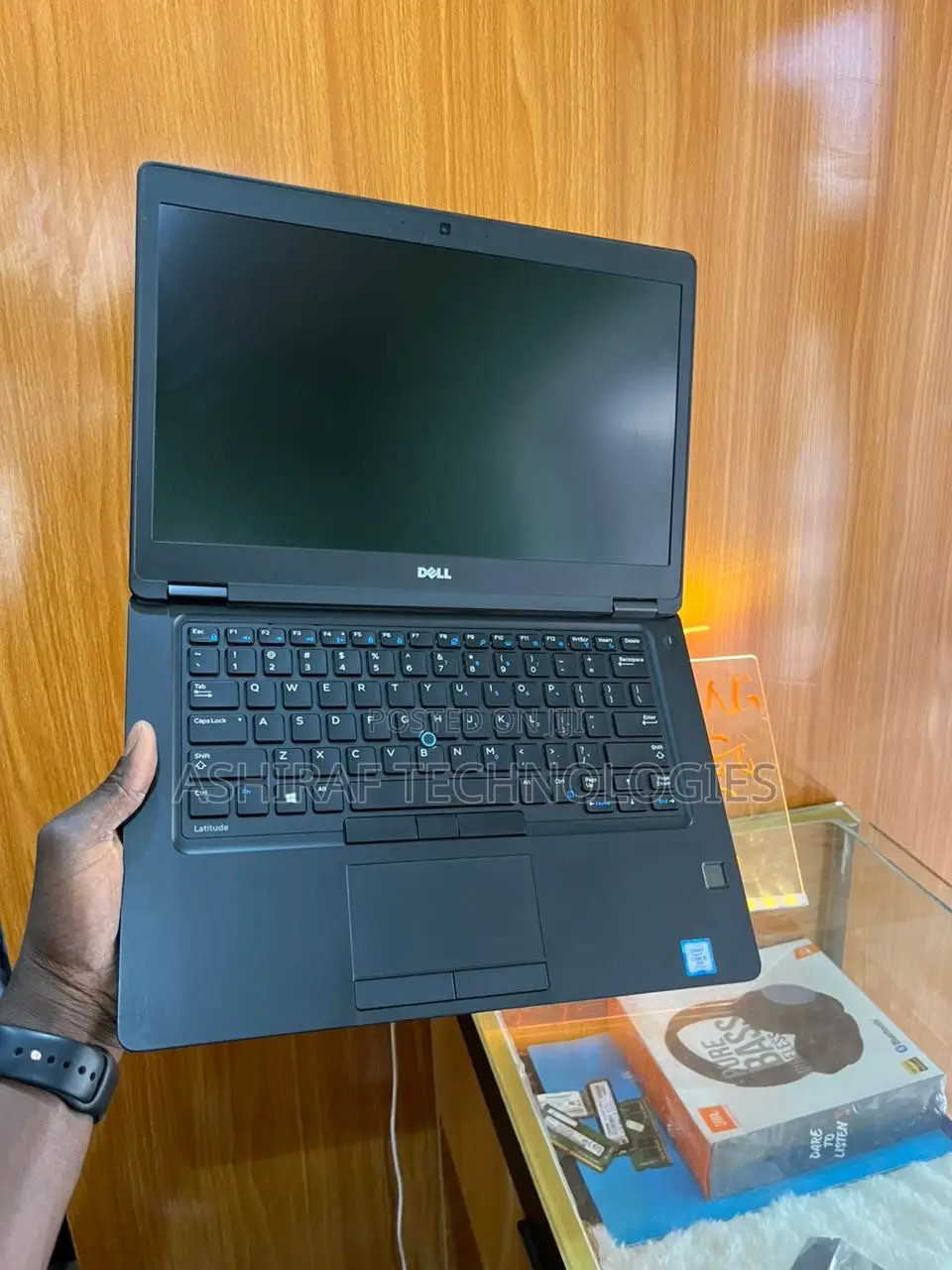 New Laptop Dell Latitude 5480 8GB Intel Core I5 SSD 256GB