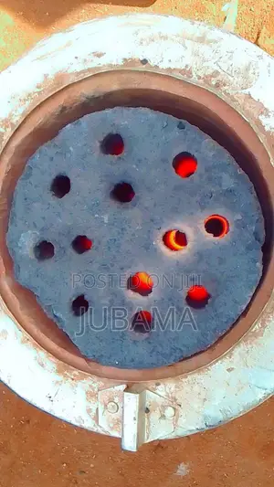 Superior Quality: Vijom Sticky Briquettes Deliver Consistent