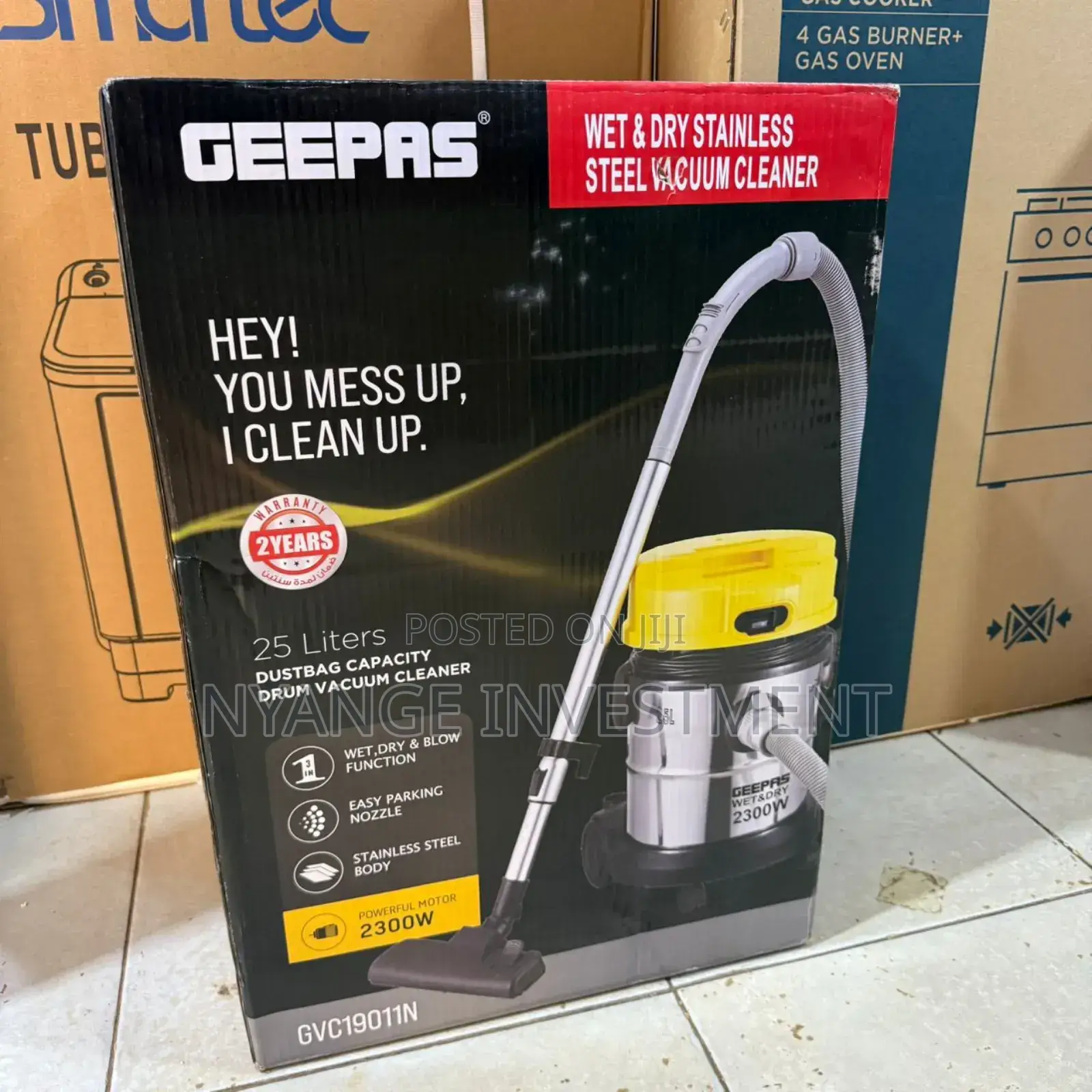 25 Litres Geepas Vacuum Cleaner.