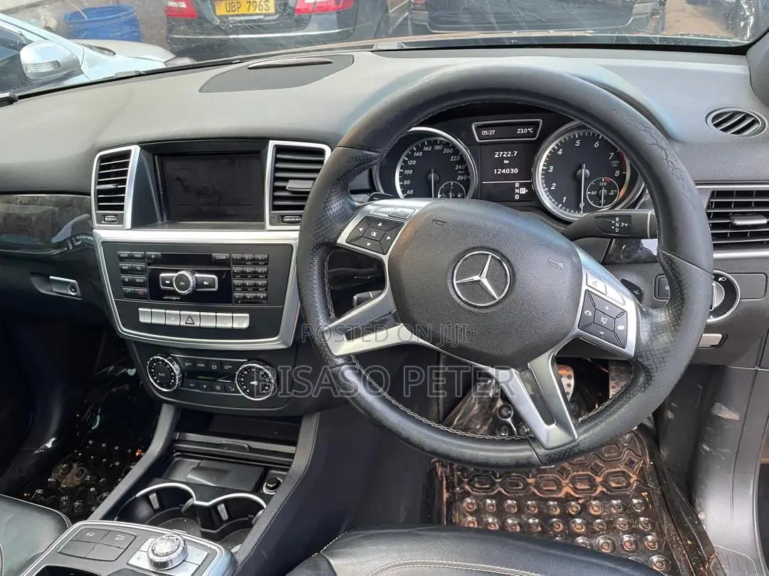 Mercedes-Benz M Class ML350 4MATIC 4dr SUV AWD (3.5L 6cyl 7A) 2014