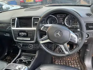 Mercedes-Benz M Class ML350 4MATIC 4dr SUV AWD (3.5L 6cyl 7A) 2014