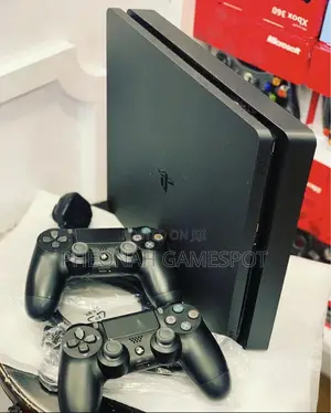 Playstation 4 Pack — 2 Pads, 11 Thrilling Games, Great Fun!