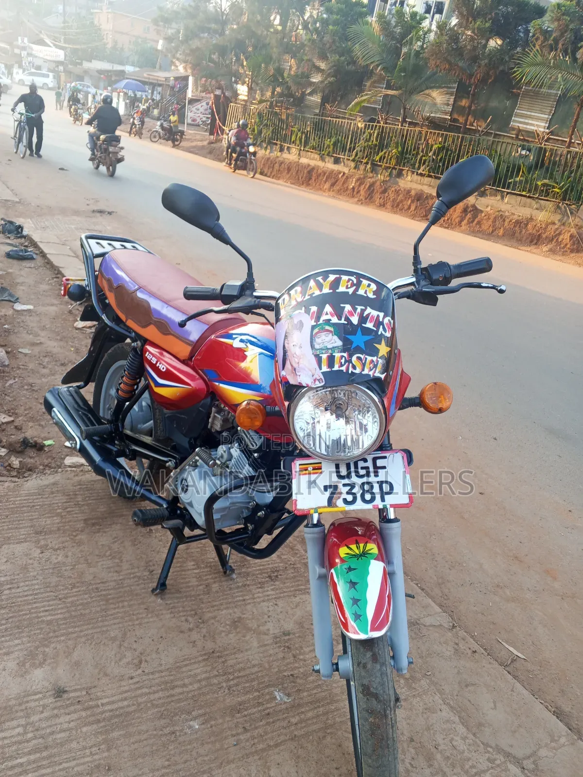 Bajaj Boxer 125 2024 Red
