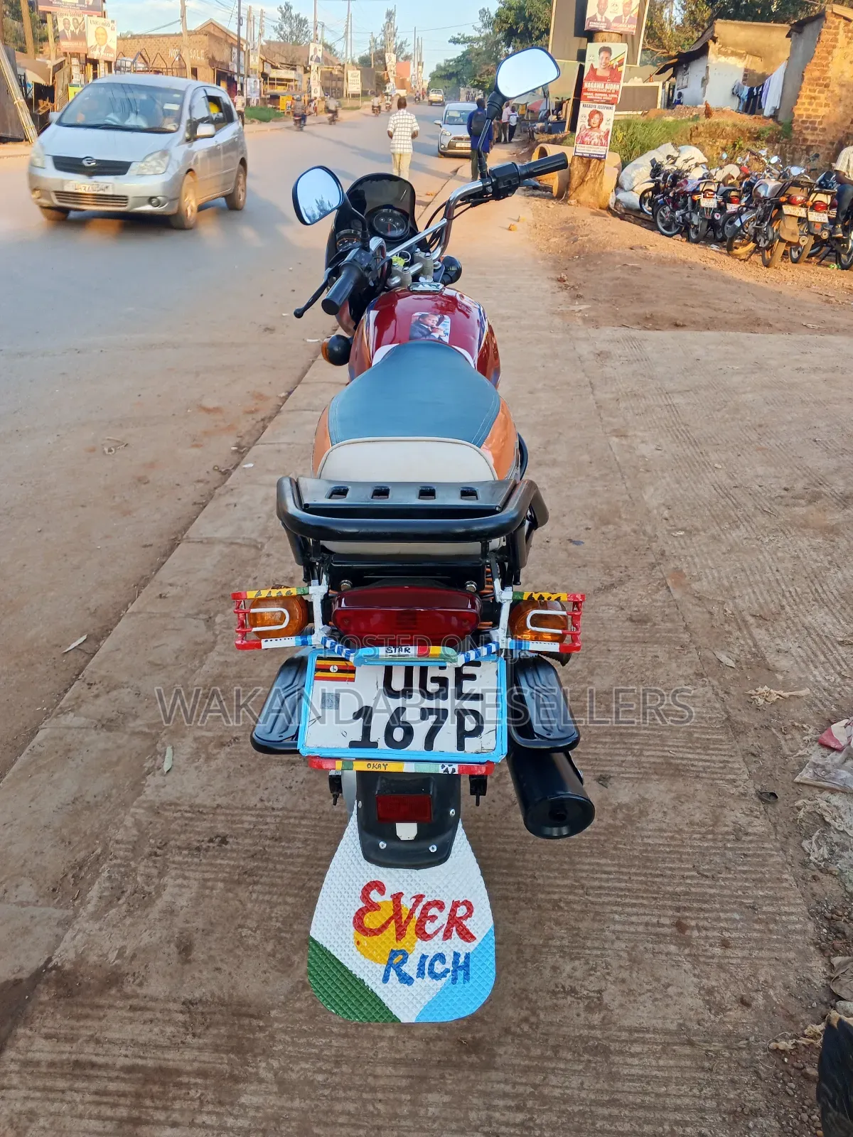 Bajaj Boxer 125 2024 Red
