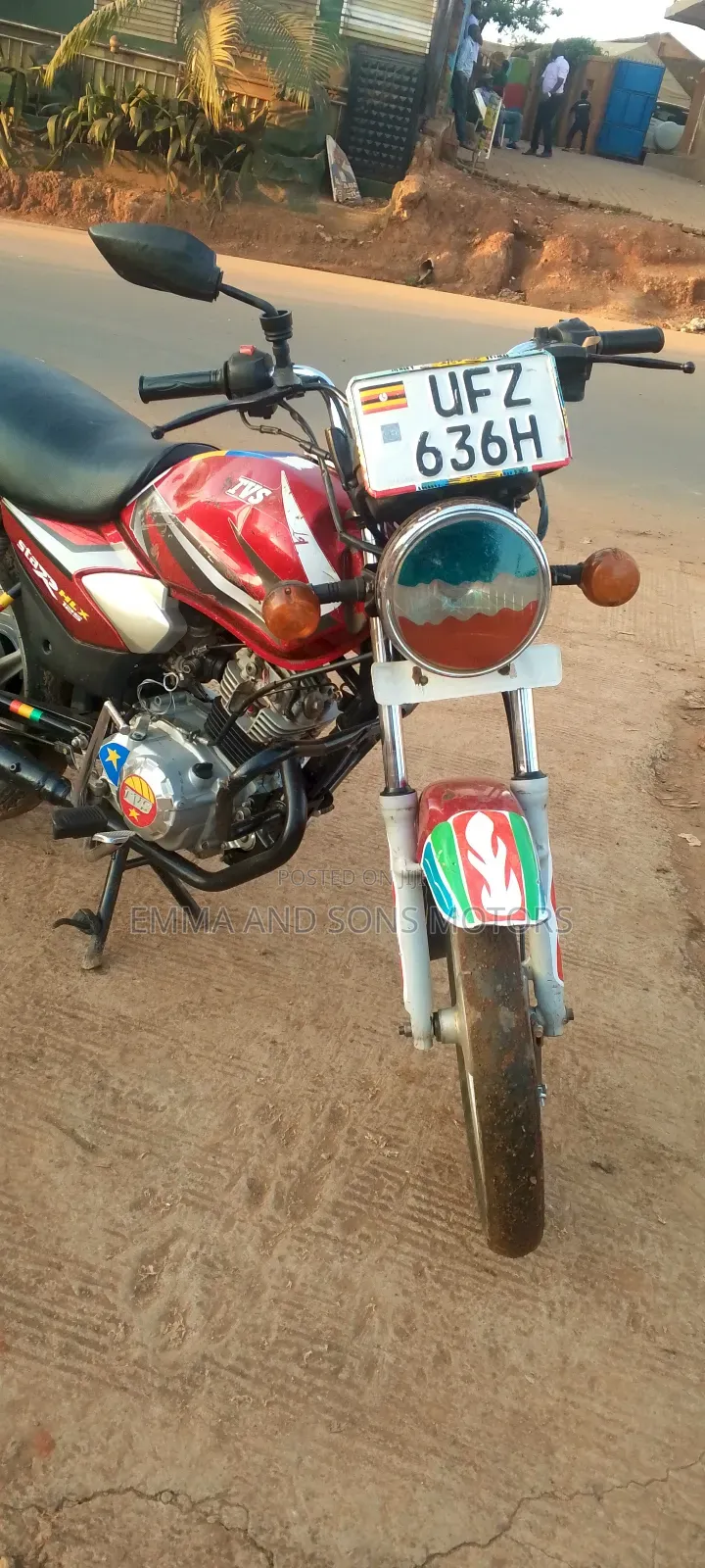 TVS HLX 125 2023 Red