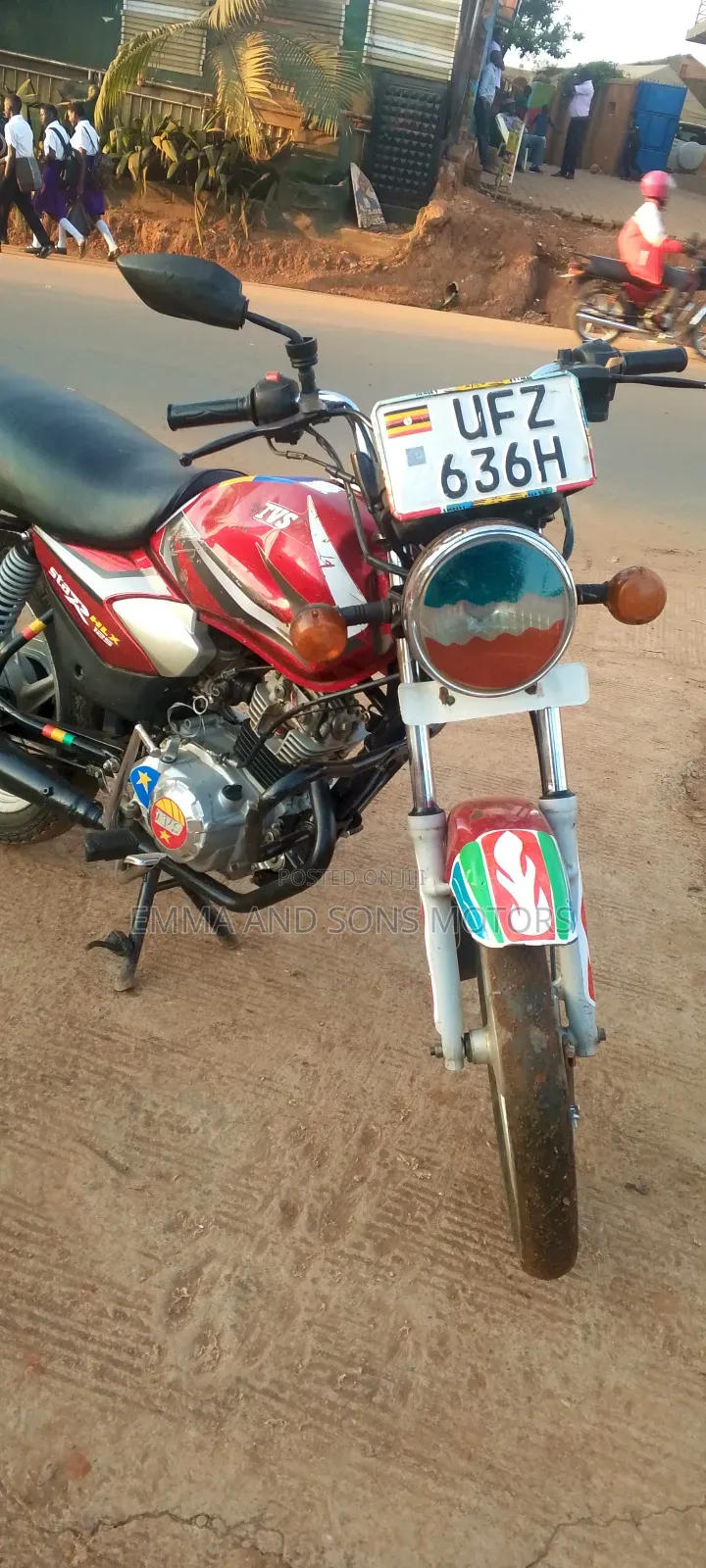 TVS HLX 125 2023 Red