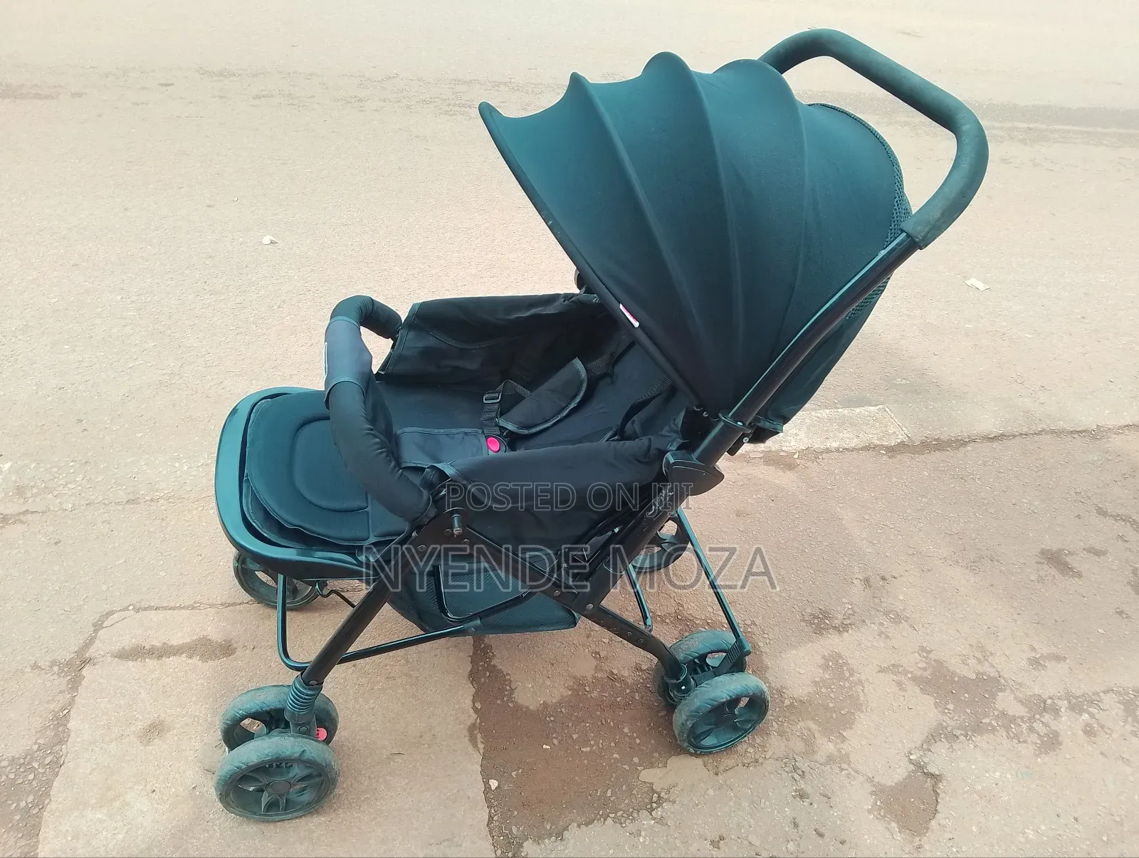 Babyhug Uk Stroller.