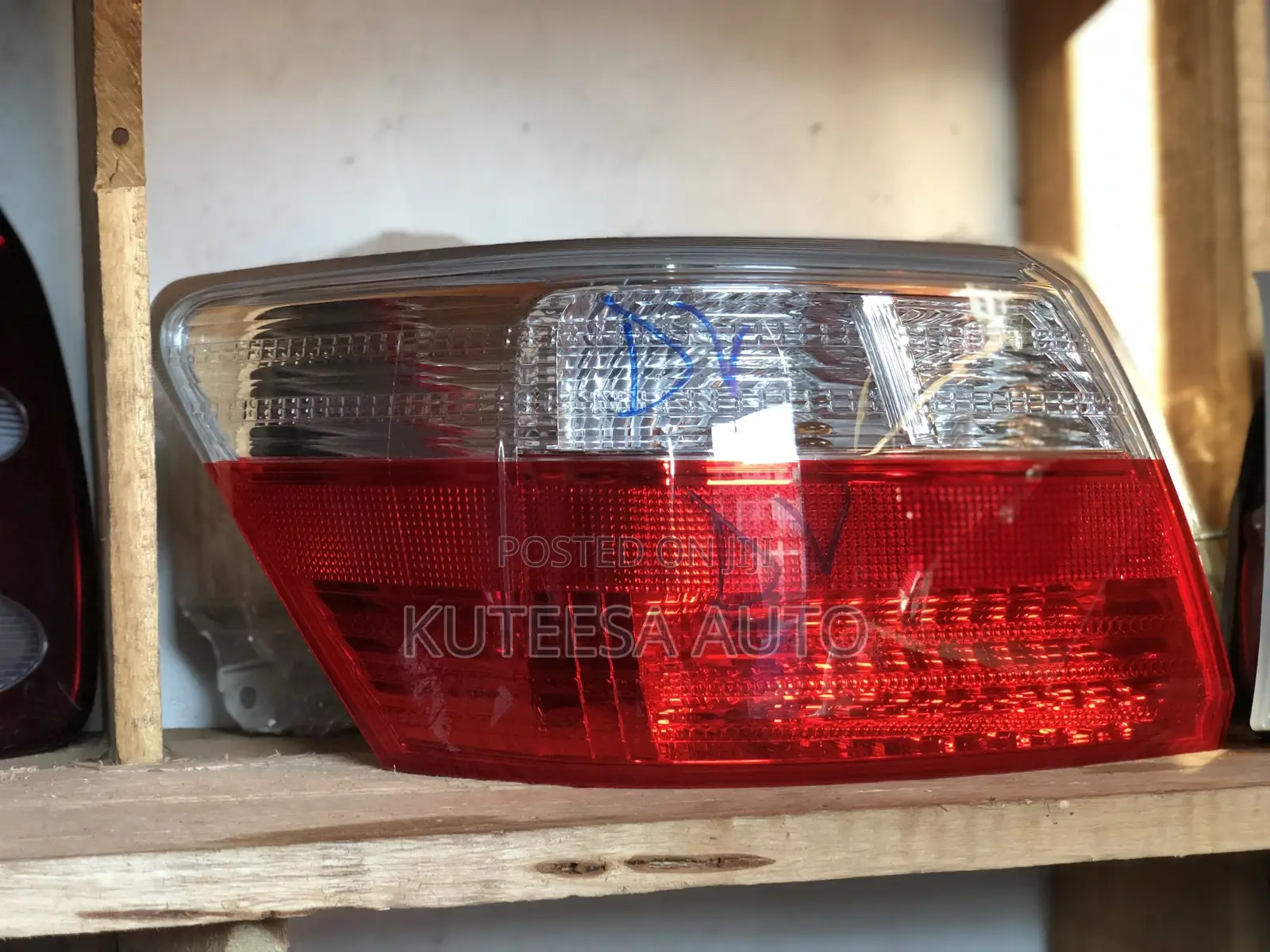 Premio( 2008 ) Backlight/ Rear Light