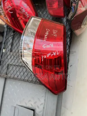 Subaru Legacy (2010 ) Back Light/ Rear Light