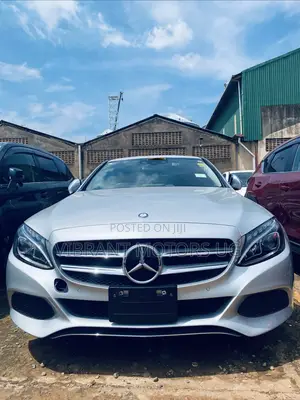 Mercedes-Benz C180 2016 Silver