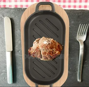 Quality Cast Iron Grizzler Pan With Wooden Base