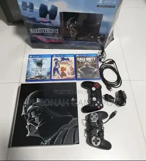 Playstation 4 — 2 Controllers, 19 Games, All Included!