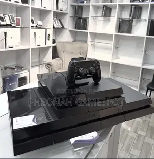 Ps4 Premium — 2 Controllers and 14 Action-Packed Titles!