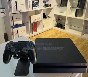 Ps4 Slim Gaming Bundle — 2 Controllers and 18 Installed Games!