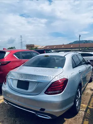 Mercedes-Benz C180 2016 Silver