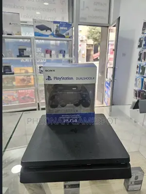 Ps4 Slim— 2 Controllers + 13 Incredible Games!
