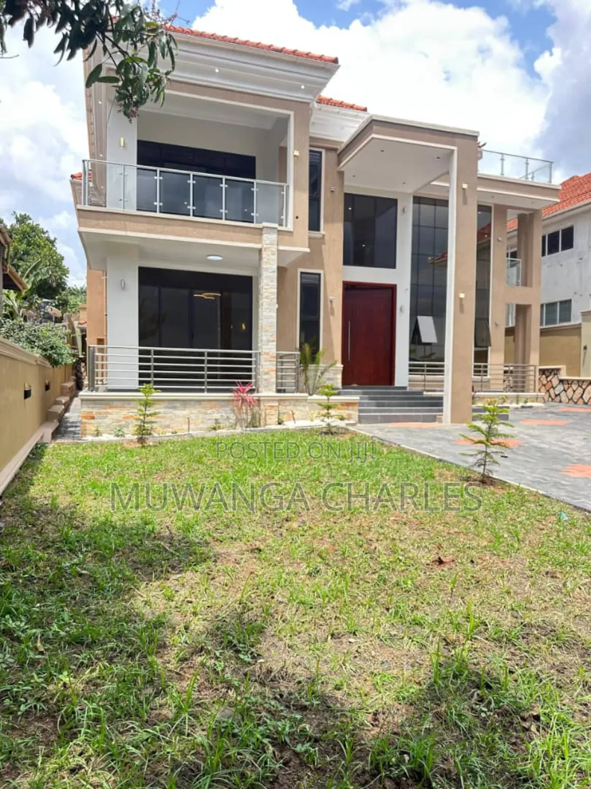 5bdrm Duplex in Fs Properties Ltd, Kira for sale