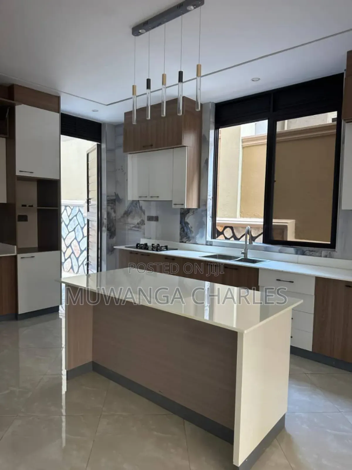 5bdrm Duplex in Fs Properties Ltd, Kira for sale