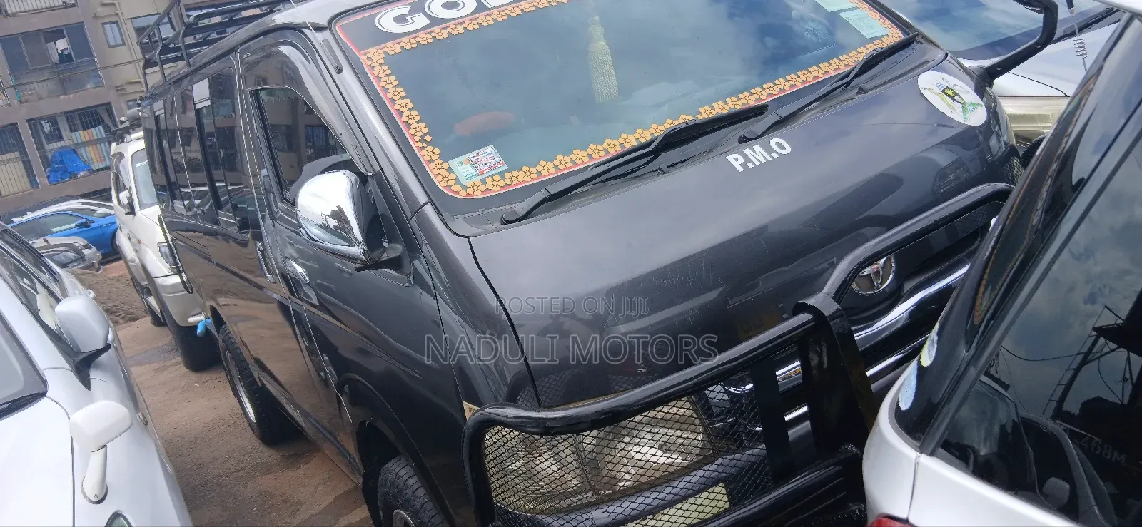 Toyota HiAce 2010