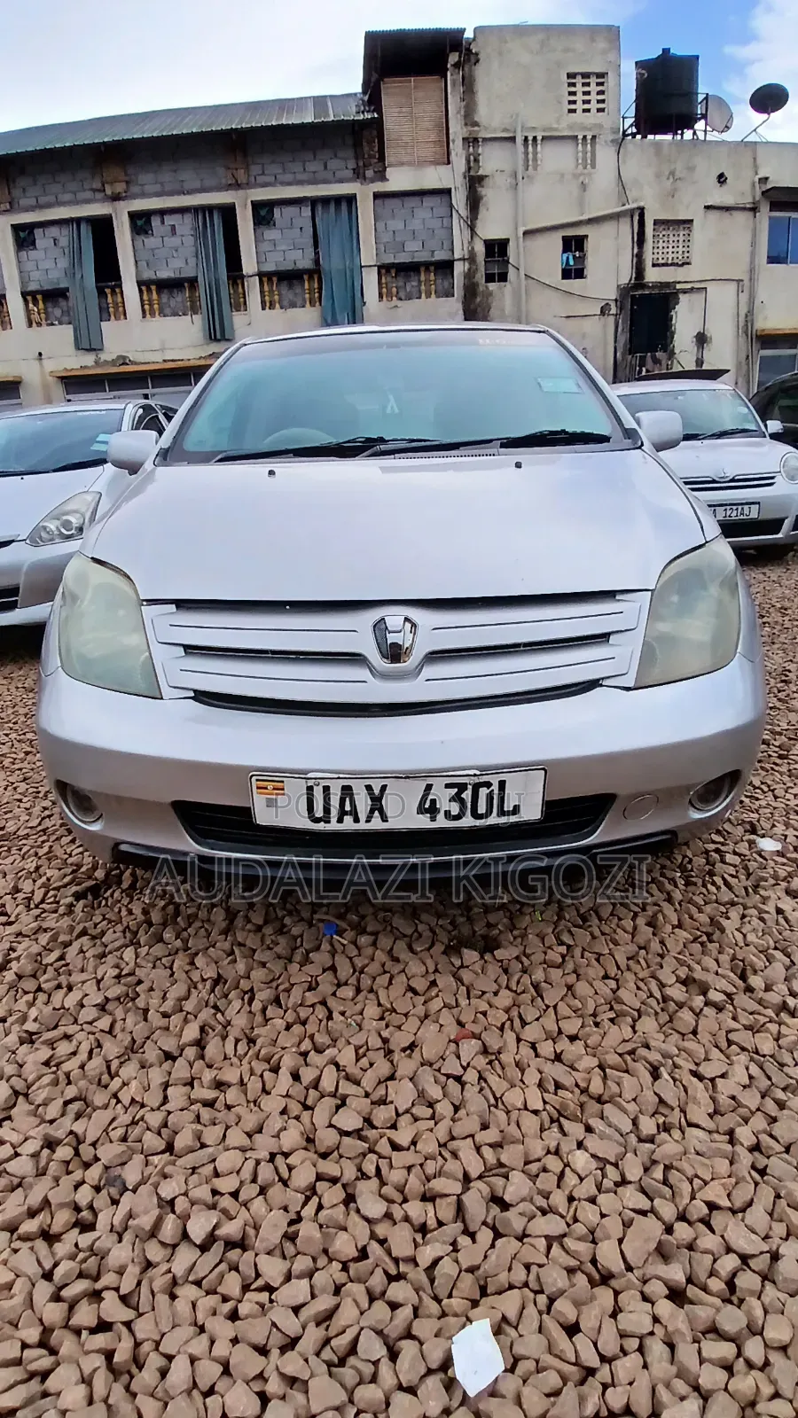 Toyota IST 2004 Silver
