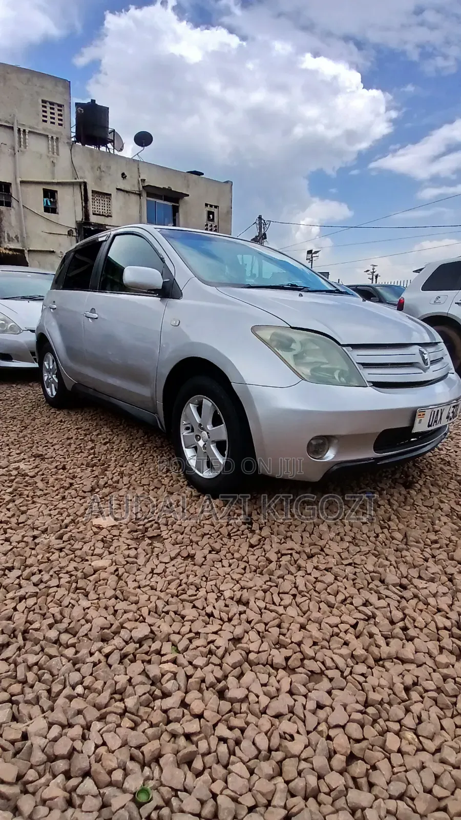 Toyota IST 2004 Silver
