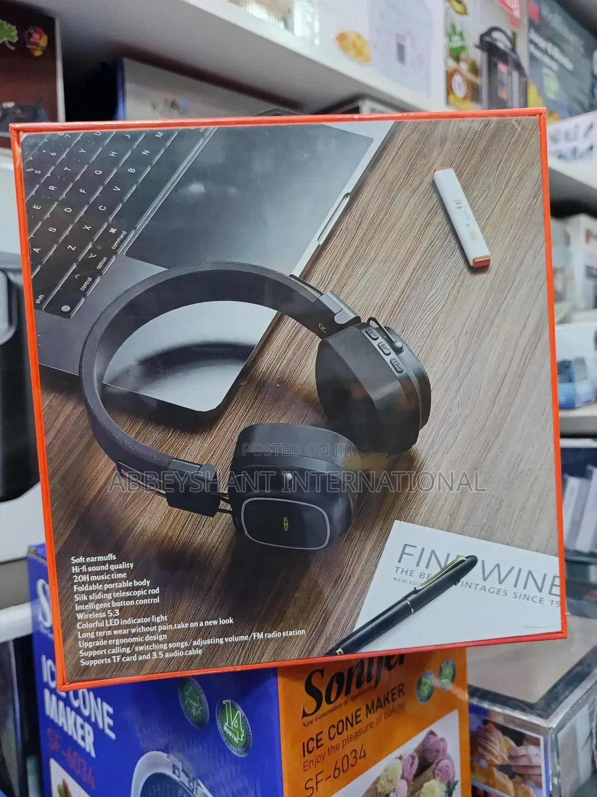 Moxom Bluetooth Headphones 20hrs Playtime/Superior Sound
Headphones