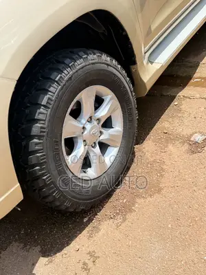 Toyota Land Cruiser Prado 2015 Gold