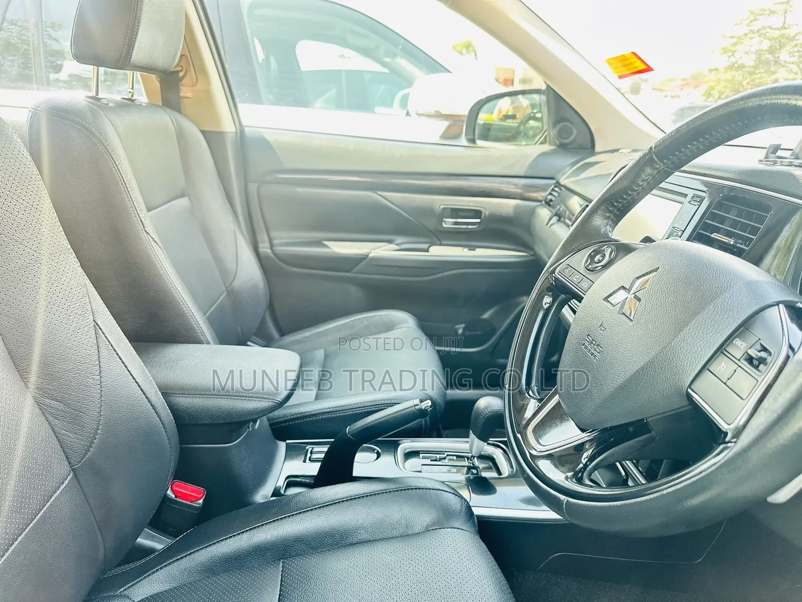 Mitsubishi Outlander 2.0 PHEV AWD 2017 Beige