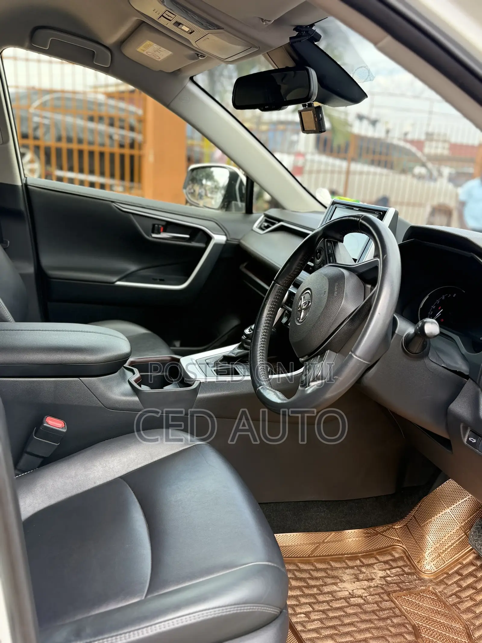 Toyota RAV4 2020 White