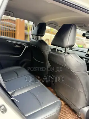 Toyota RAV4 2020 White