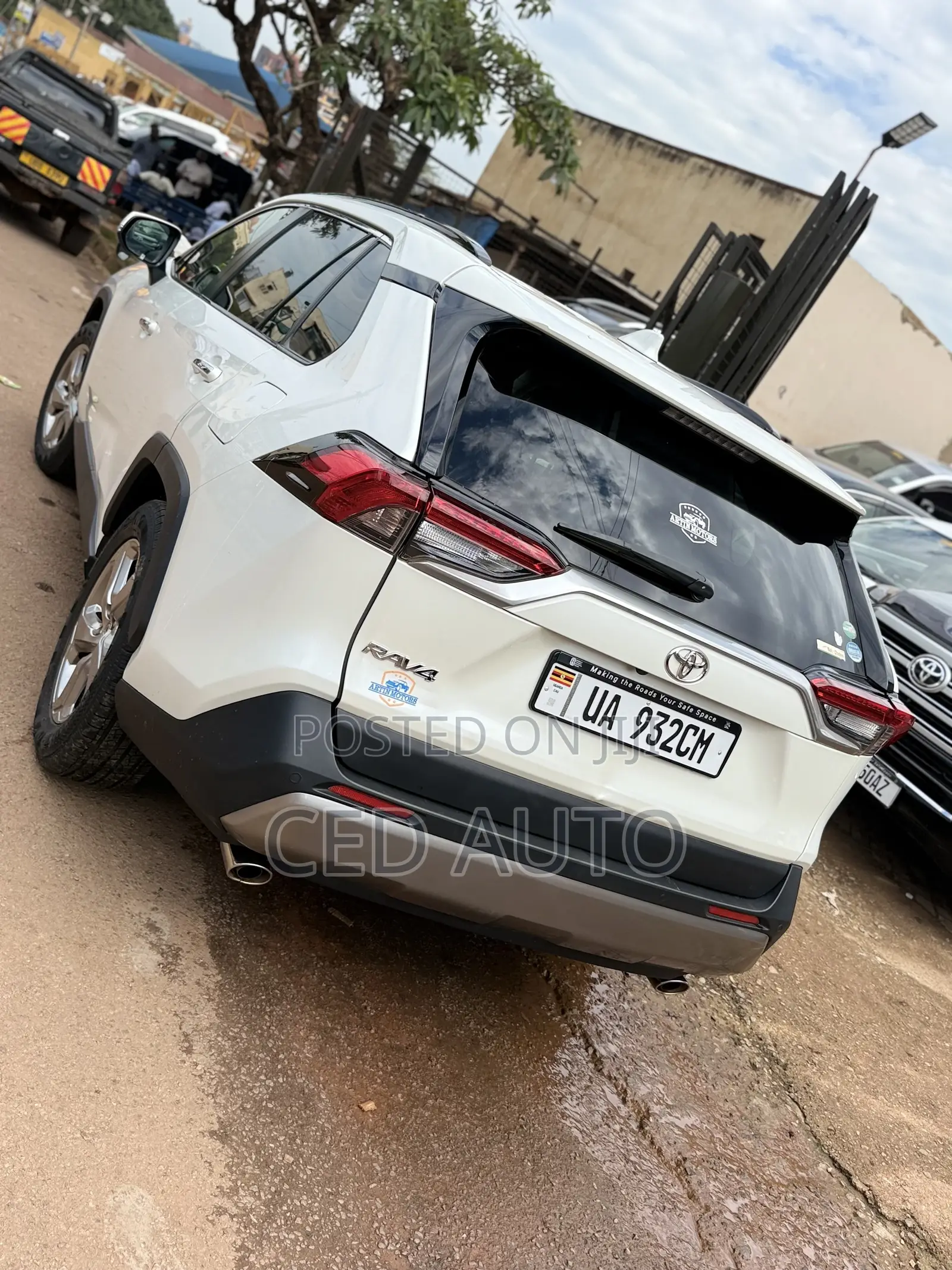 Toyota RAV4 2020 White