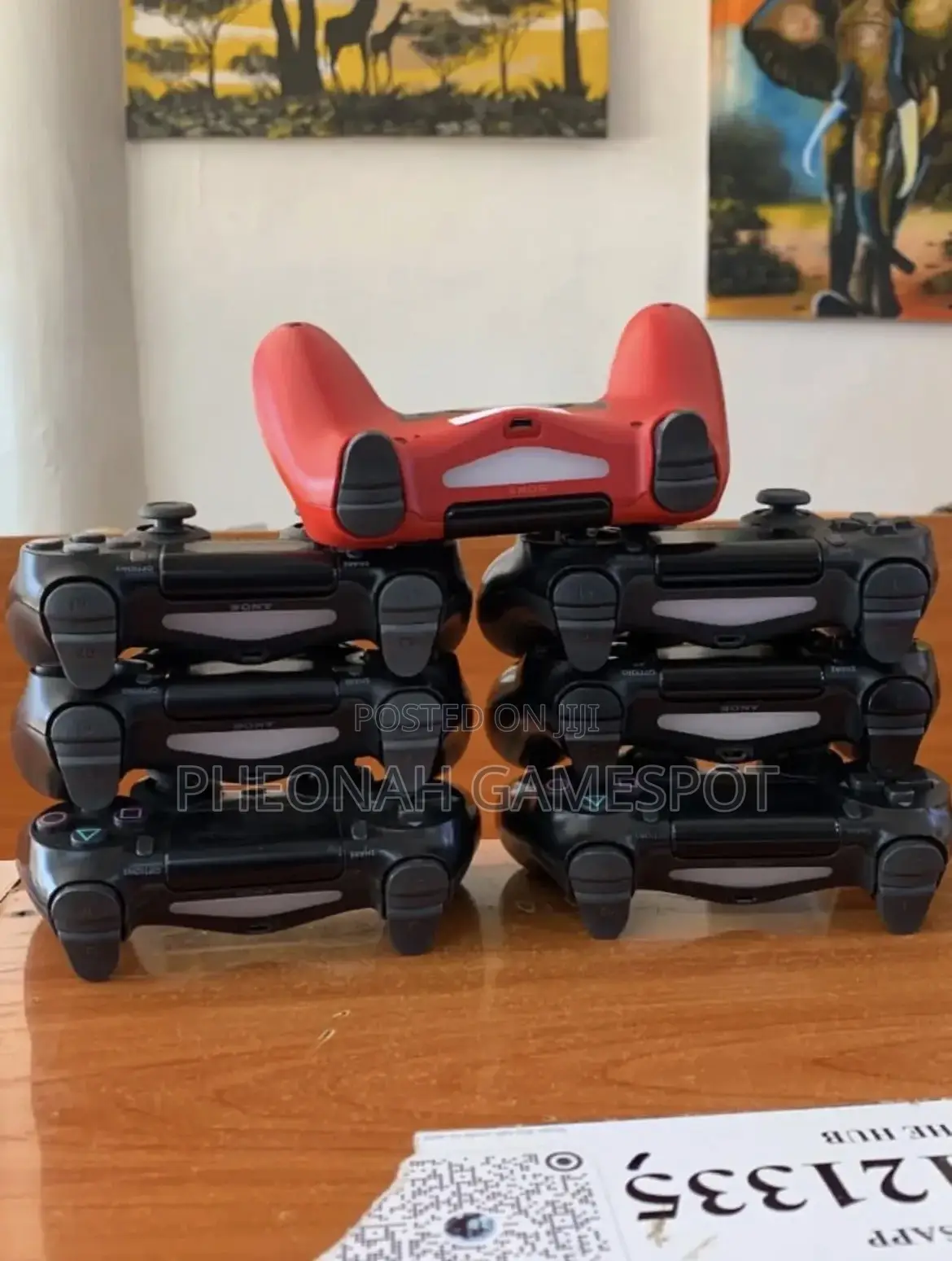 Pads Original Playstation 4 ! Like New ! Ready to Play